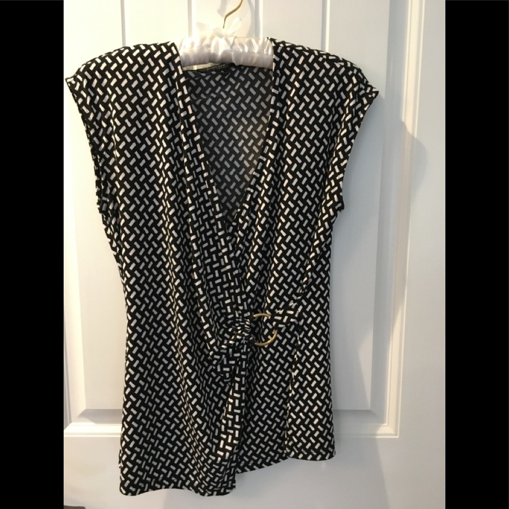 Jones New York Blouse with Wrap Ring.
